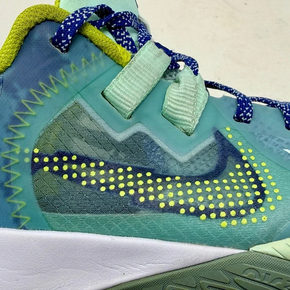 Nike Kyrie Flytrap 4 Mens Sz 8 - 8 1/2 Basketball Shoes Blue Green CT1972-400